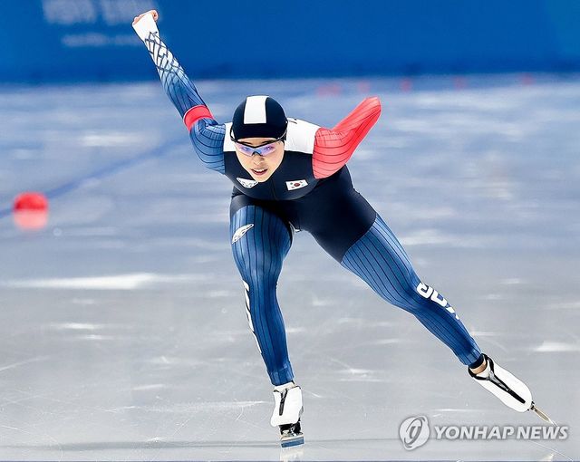 질주하는 이나현