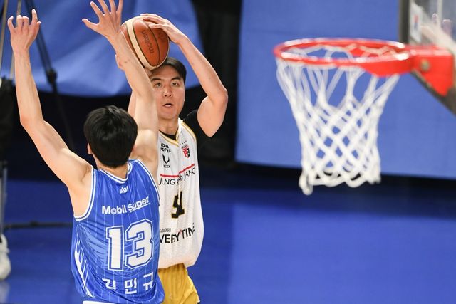 정관장 한승희의 슛