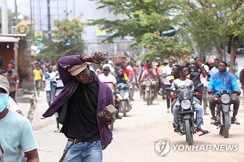 10월 29일(현지시간) 탄자니아 다르에스살람에서 벌어진 불공정 대선 항의 시위