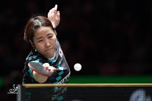 혼성단체 월드컵 여자 단식에 나선 이은혜의 경기 장면