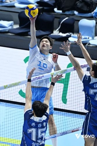 빈 곳을 노리는 정지석