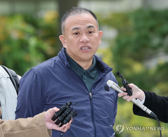 민중기 특검 출석하는 명태균 씨