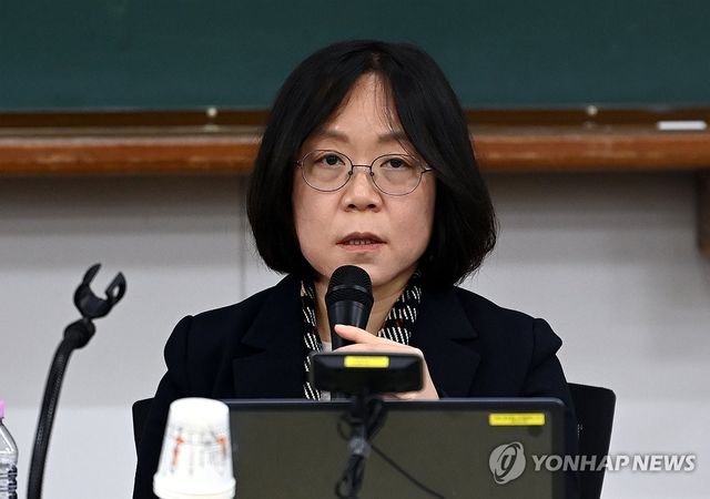 발언하는 김예영 전국법관대표회의 의장