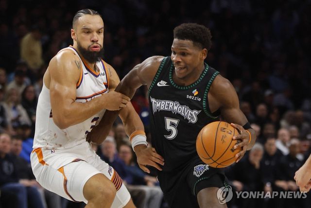 앤서니 에드워즈(5번)의 돌파