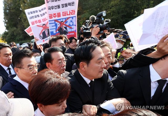 5·18민주묘지에 온 장동혁 대표