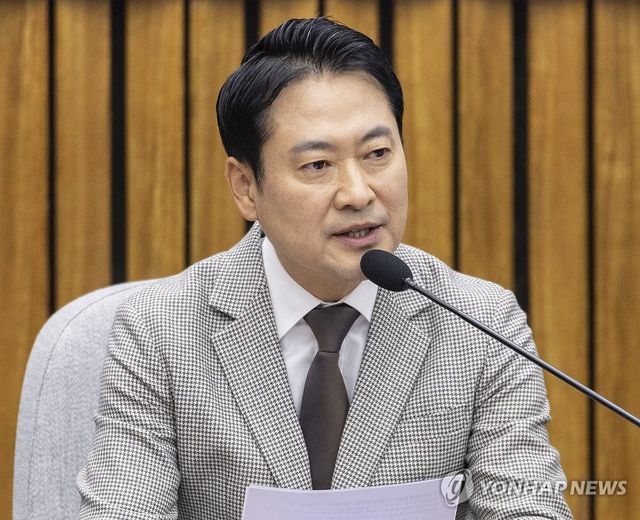 국민의힘 노동위원회 1차회의에서 인사말 하는 장동혁 대표