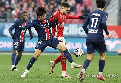 PSG 이강인(19번)의 경기 모습.