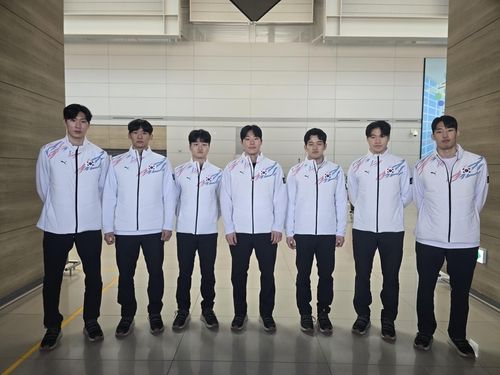 동계 AG에서 사상 첫 금메달을 노리는 남자 아이스하키 대표팀