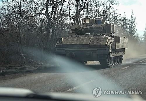 포크로우스크 방어하는 우크라이나군 전차