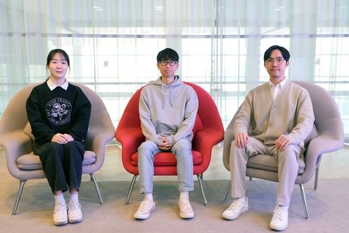 UNIST 곽원진(오른쪽) 교수팀