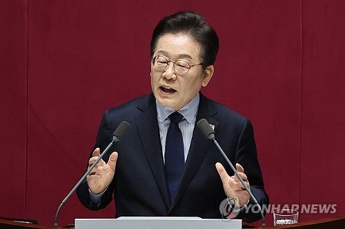 교섭단체 대표 연설하는 이재명 대표