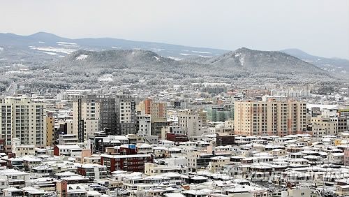 눈 덮인 제주시 절경