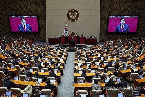 교섭단체 대표 연설하는 권성동 원내대표