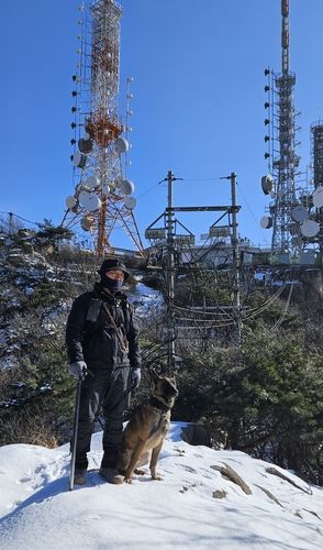 조헌오 경위와 테오