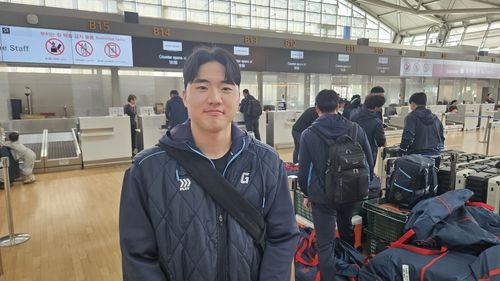 롯데 퓨처스(2군)팀 동료들과 대만으로 떠난 손성빈