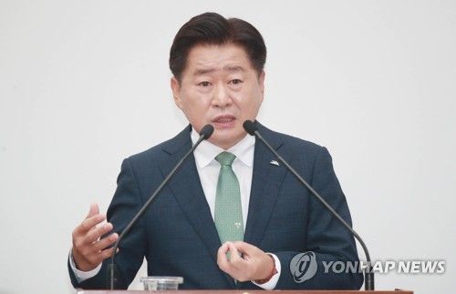 답변하는 오영훈 제주지사