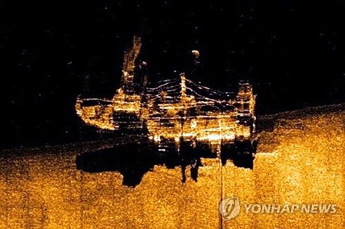 수심 82ｍ 직립 상태로 있는 제22서경호