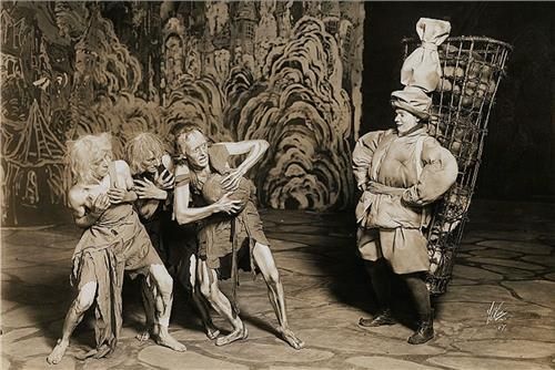 뉴욕에서 초연된 '틸 오일렌슈피겔'(1916)의 한 장면 