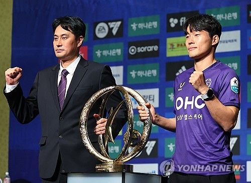 2025 K리그 우승은 우리가!, 미디어데이 참석한 안양 유병훈 감독-이창용