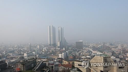 미세먼지로 뿌연 청주 하늘