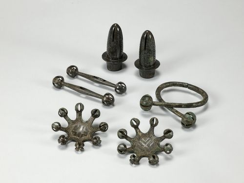 국보 '전 덕산 청동방울 일괄'