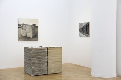 하종현의 1971년작 '대위'(2012년 재제작) 전시 모습[아트선재센터 제공. 재판매 및 DB 금지]