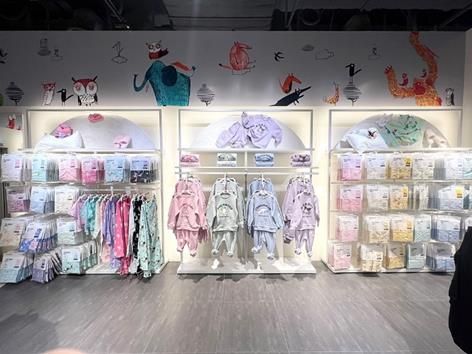 신세계백화점 대구점 스파오키즈 매장