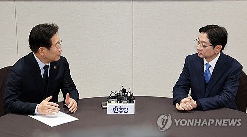김경수 전 지사 만난 이재명 대표