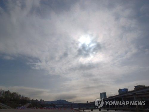 구름에 가린 해