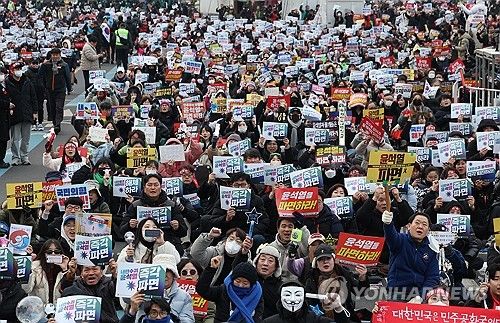 광화문에 울려퍼지는 목소리