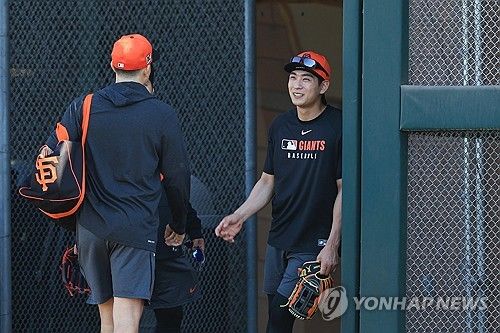 외야 수비 훈련 마친 샌프란시스코 이정후