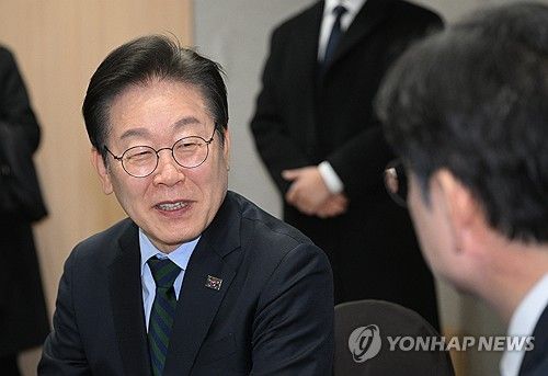 김경수 전 지사 만난 이재명 대표