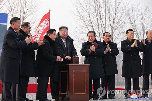 북한 김정은, 화성지구 4단계 1만세대 착공식 참석