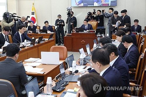 행정안전위원회 전체회의