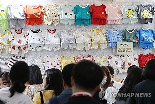 앙증맞은 아기옷들