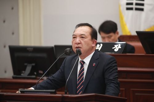 대표 연설하는 국민의힘 원내대표 이정엽 의원