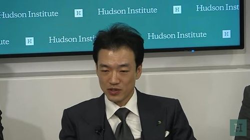 발언 중인 HD현대중공업 특수선사업부의 김지훈 책임