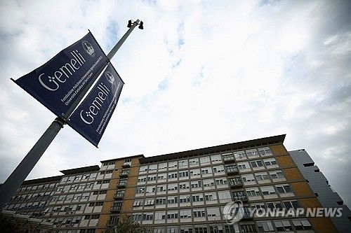 프란치스코 교황이 입원 중인 이탈리아 로마의 제멜리 병원