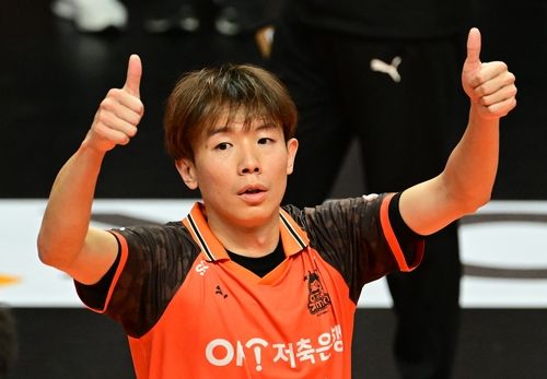 OK저축은행 세터 쇼타