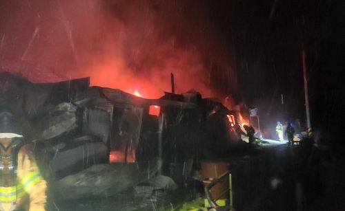 곤충사육농장 화재 진압