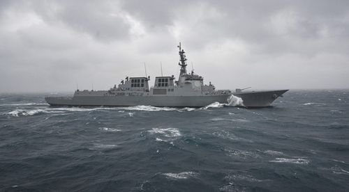 항행 중인 정조대왕함