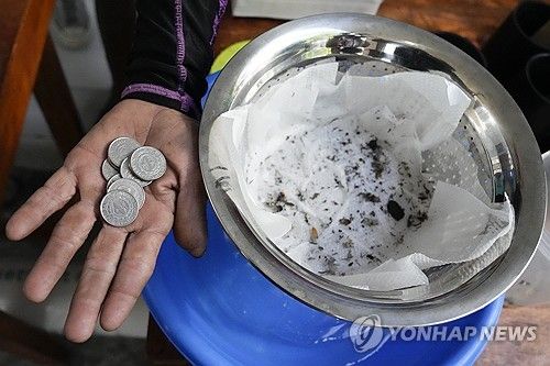 필리핀 뎅기열 급증…모기 잡아 오면 현상금 주기도