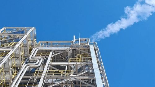 실증 플랜트에서 증기를 생산하는 모습 