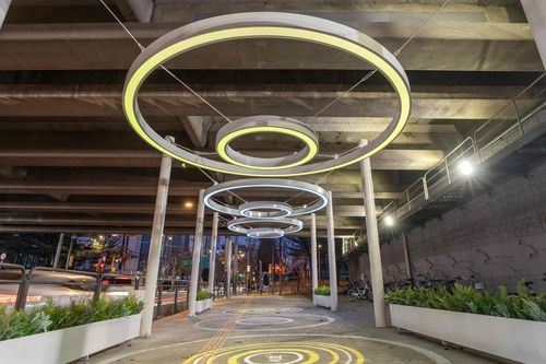 우면교 하부에 조성된 어번캔버스 