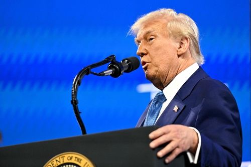 연설하는 트럼프 미국 대통령