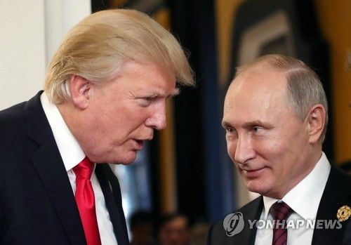 노골적 친러시아 성향을 보이는 도널드 트럼프 미국 대통령과 블라디미르 푸틴 러시아 대통령 [EPA 연합뉴스 자료사진. 재판매 및 DB 금지]