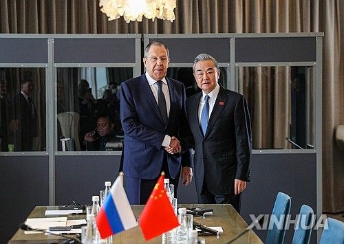 왕이-라브로프 회동