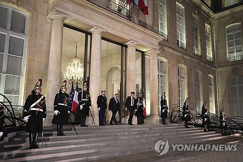 17일 파리에서 열린 유럽 정상 긴급 안보 회의