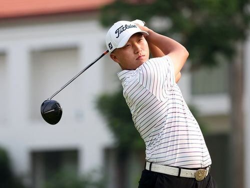 신승우의 티샷.