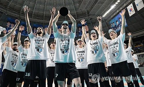 정규리그 1위 확정 지은 현대캐피탈